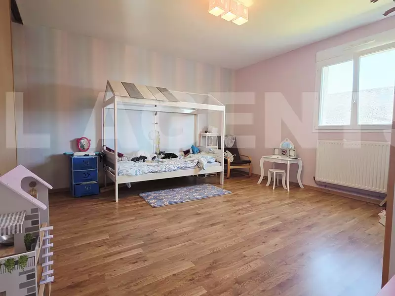 Maison, 177 m²