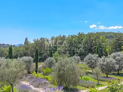 Maison, 250 m²