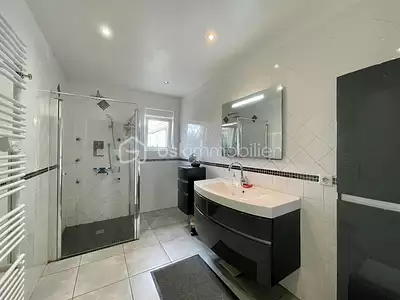 Maison, 121 m²