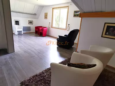 Maison, 235 m²
