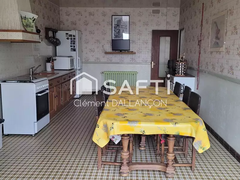 Maison, 325 m²