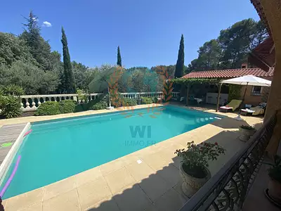 Maison, 155 m²