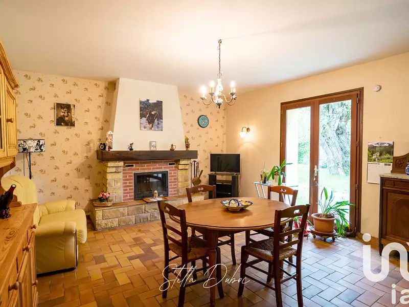 Maison, 270 m²