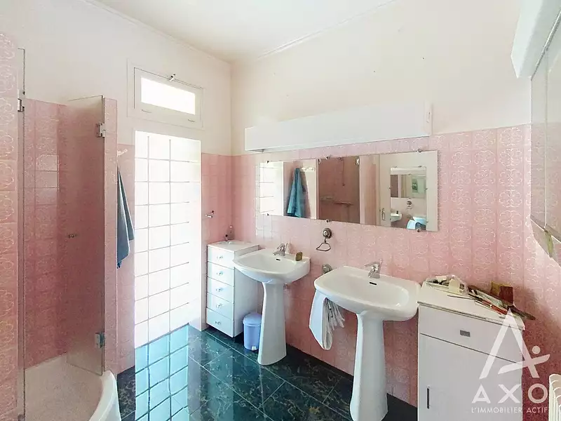 Maison, 228 m²