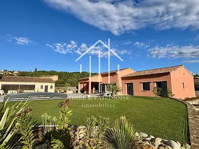 Maison, 176 m²