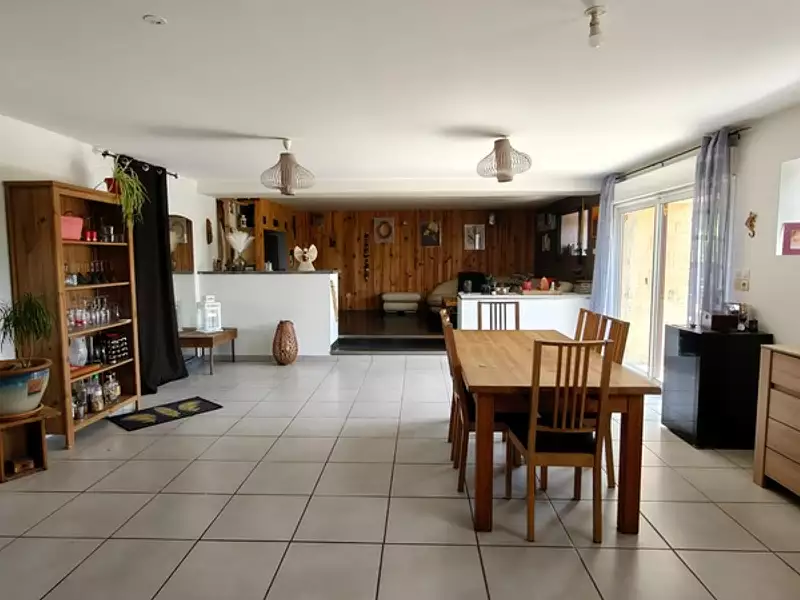 Maison, 153 m²
