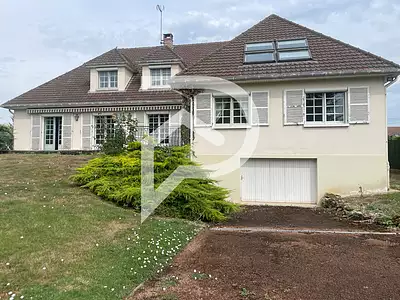 Maison, 295 m²