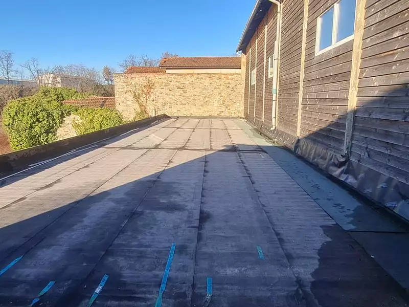 Immeuble, 1 635 m²