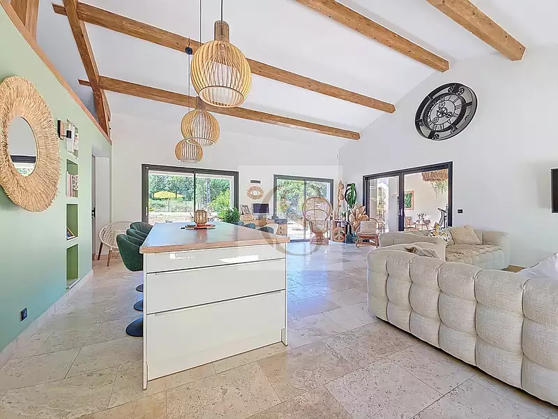 Maison, 180 m²