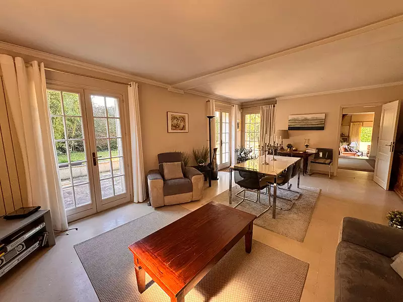 Maison, 219 m²