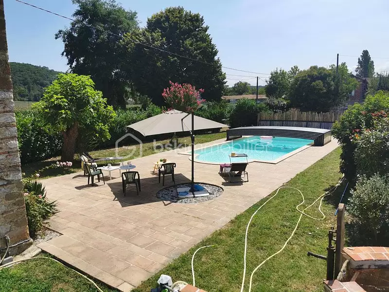 Maison, 300 m²