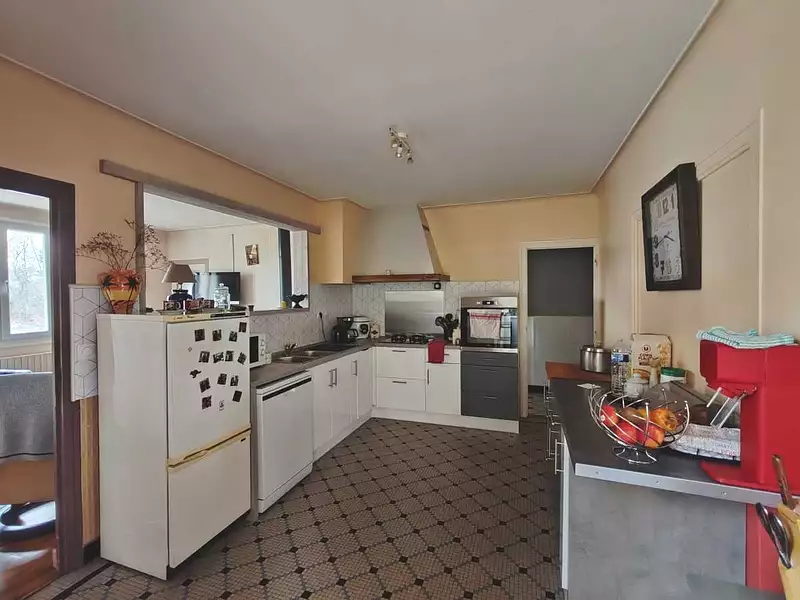 Maison, 166 m²