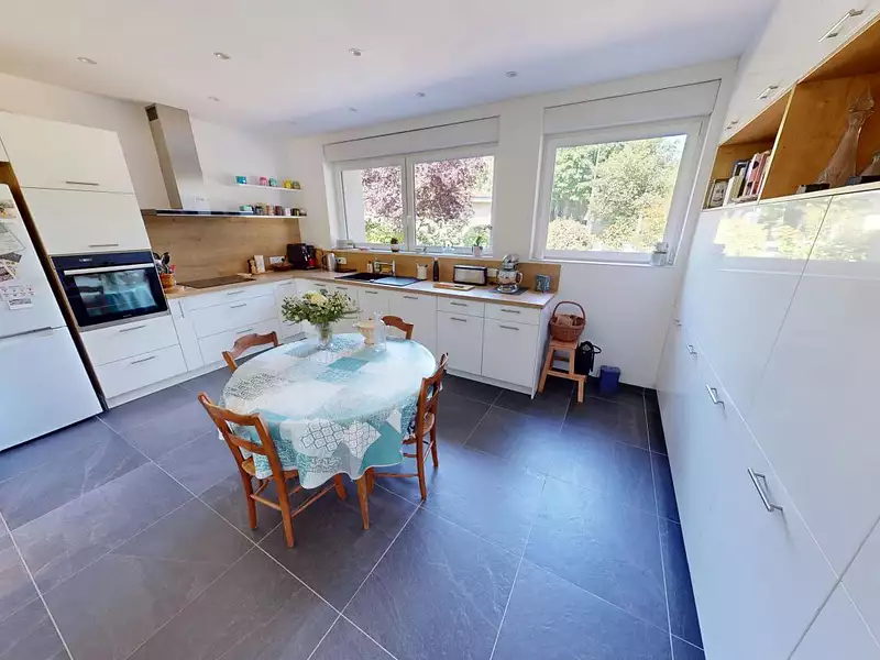 Maison, 220 m²