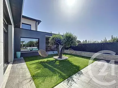Maison, 226,3 m²
