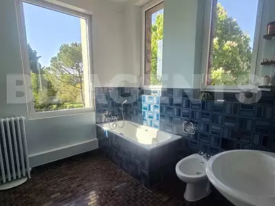 Maison, 260 m²