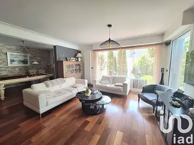 Maison, 167 m²
