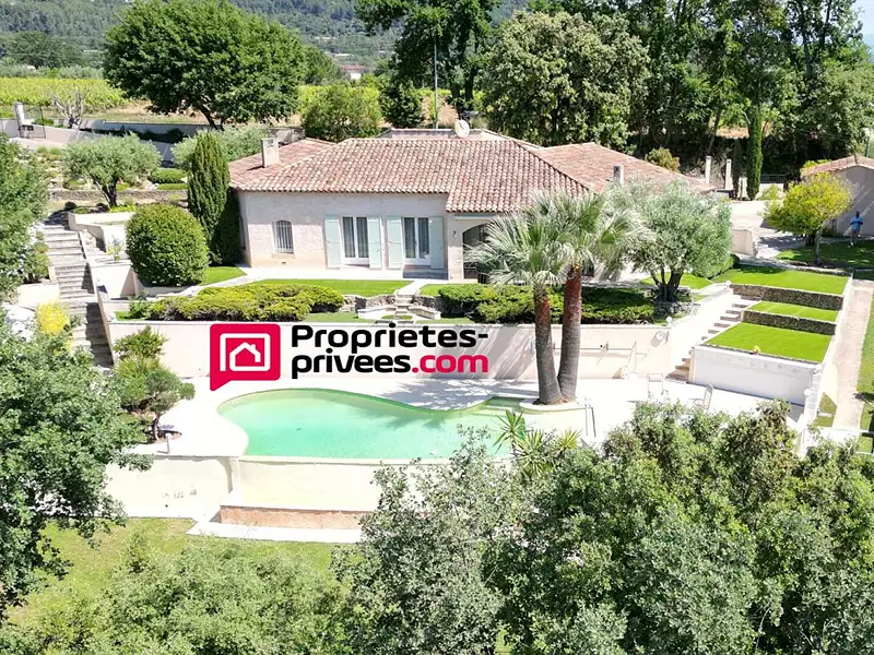 Maison, 165 m²
