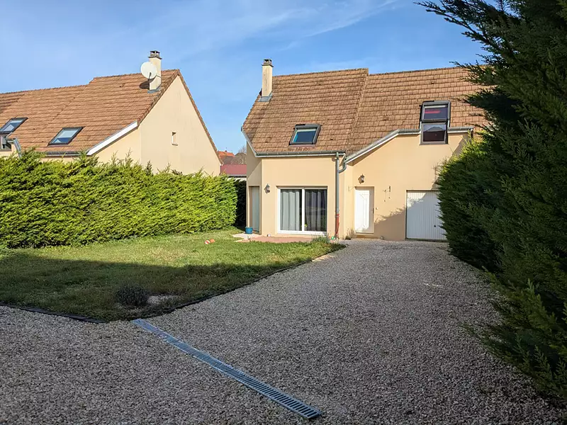 Maison, 104,24 m²