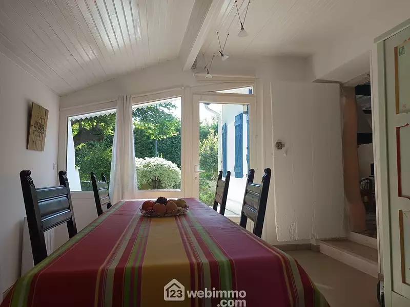 Maison, 200 m²
