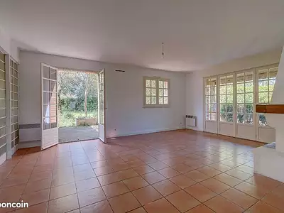 Maison, 165 m²