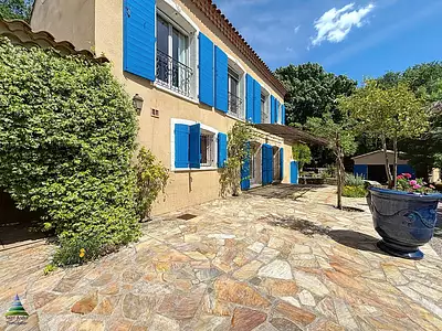 Maison, 153 m²