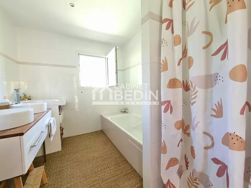 Maison, 121 m²