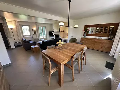 Maison, 216 m²