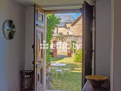 Maison, 274 m²