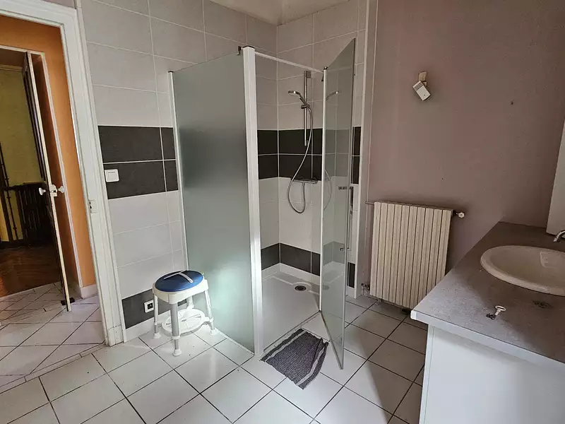 Maison, 240 m²