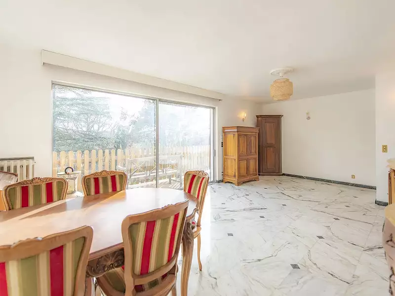 Maison, 250 m²