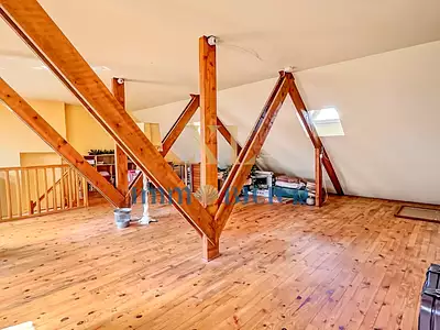 Maison, 166 m²