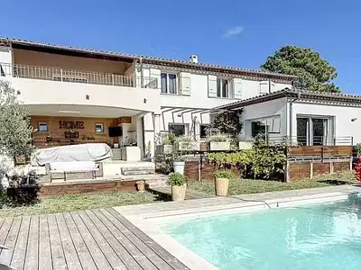 Maison, 320 m²