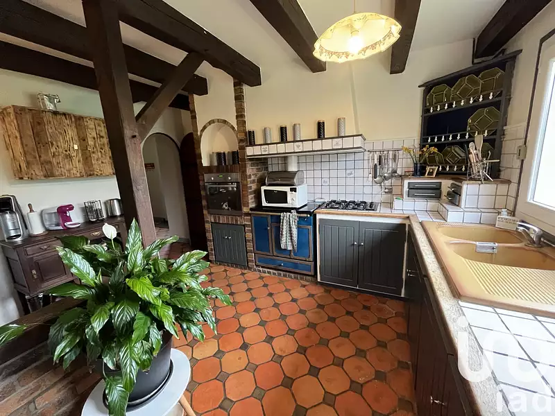 Maison, 196 m²