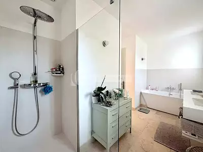 Maison, 250 m²