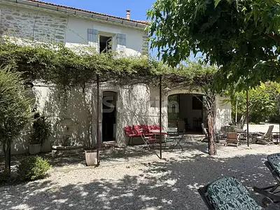 Maison, 270 m²