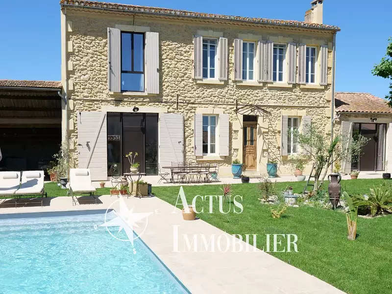 Maison, 206 m²