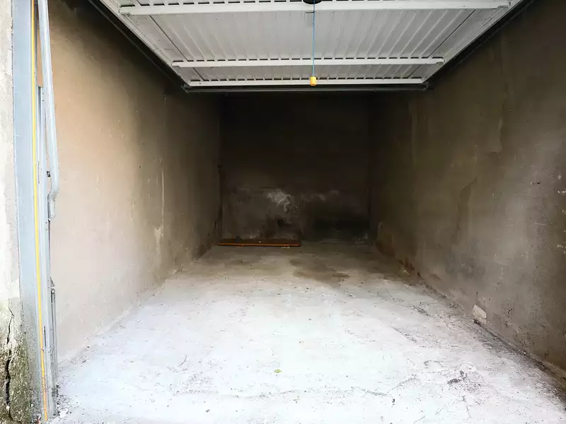 Parking, 13 m²