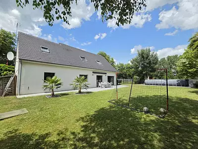 Maison, 196 m²