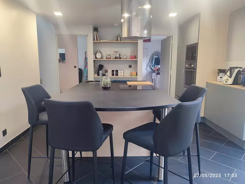Maison, 186 m²