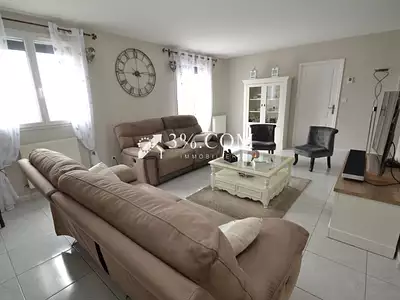 Maison, 163 m²