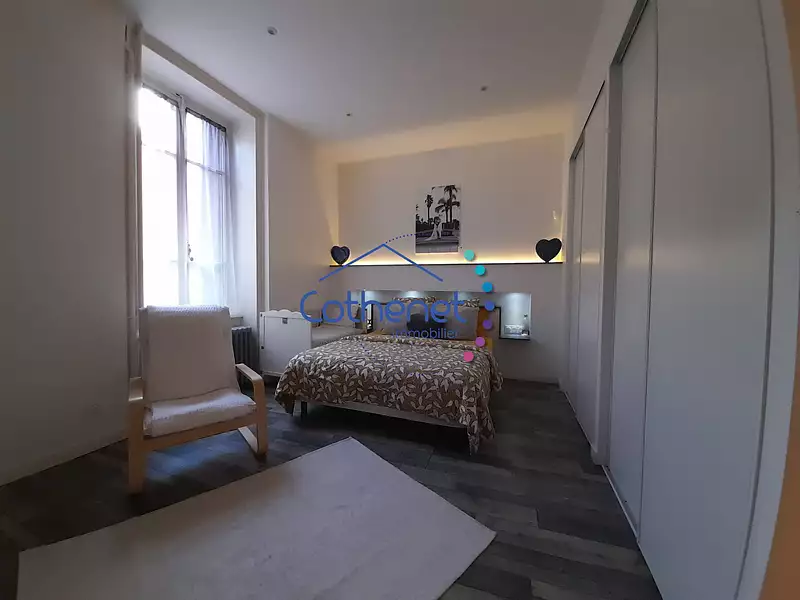 Maison, 270 m²