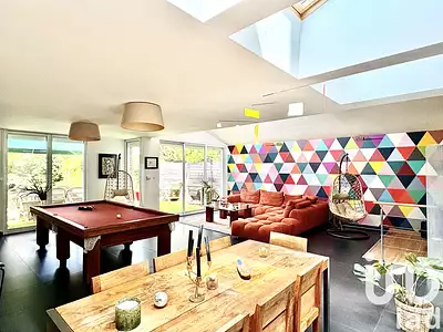 Maison, 284 m²