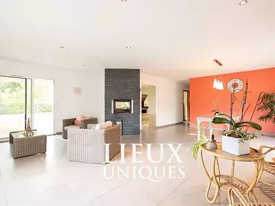 Maison, 218 m²