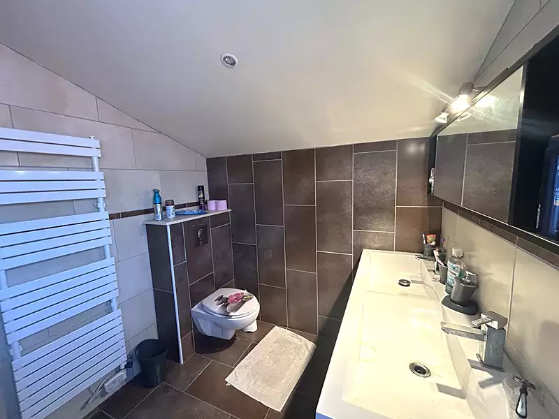 Maison, 202 m²
