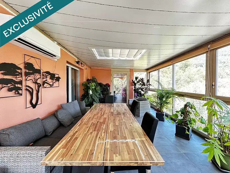 Maison, 250 m²