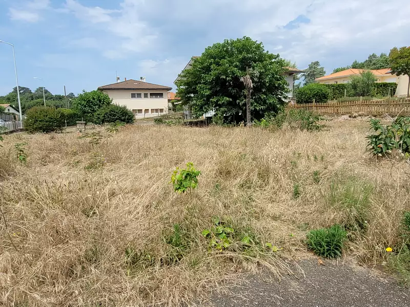 Terrain, 451 m²
