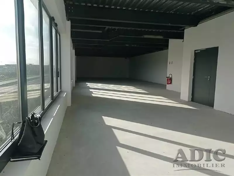 Divers, 200 m²