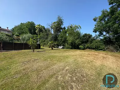 Terrain, 542 m²