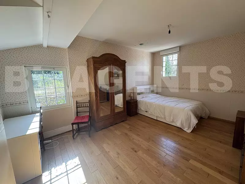 Maison, 300 m²