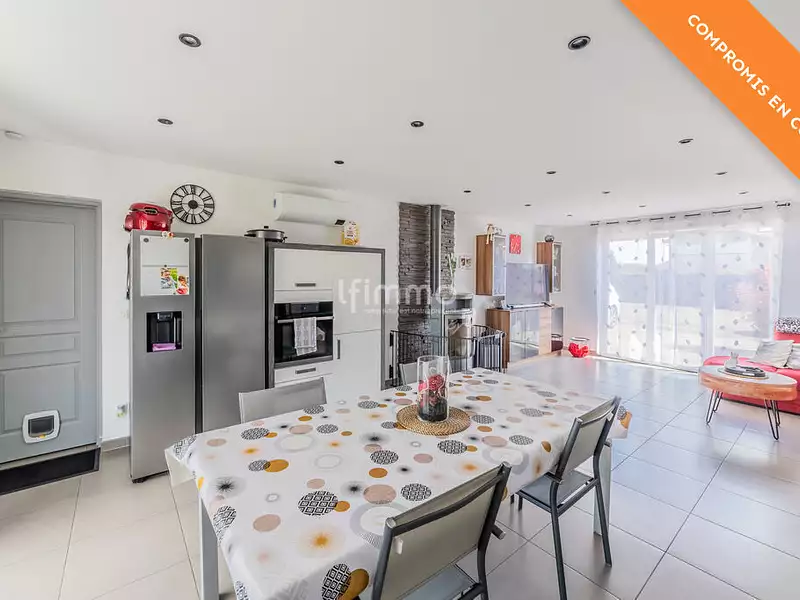 Maison, 98 m²